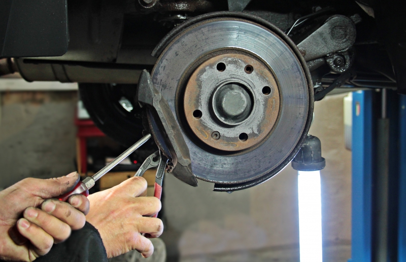 garagiste-ST PAUL DE VENCE-min_auto-repair-1954636